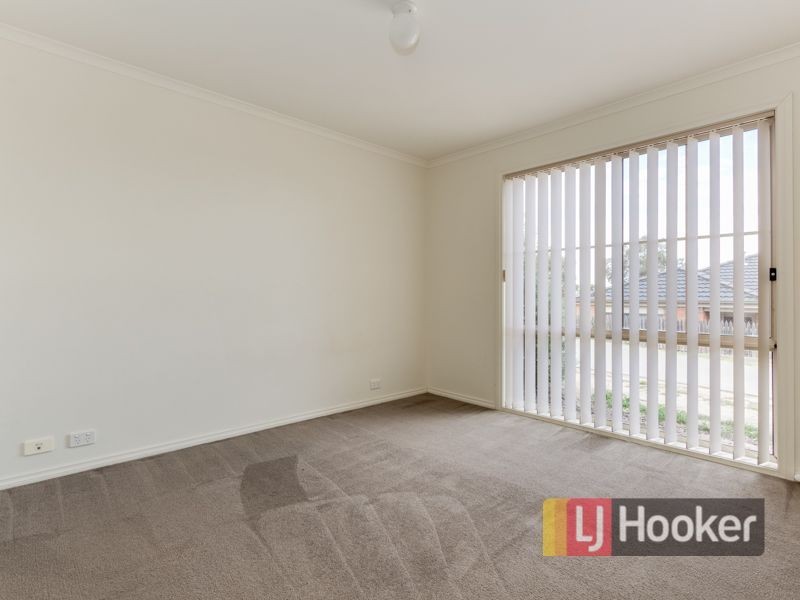 7/11 Renlik Court, Pakenham VIC 3810