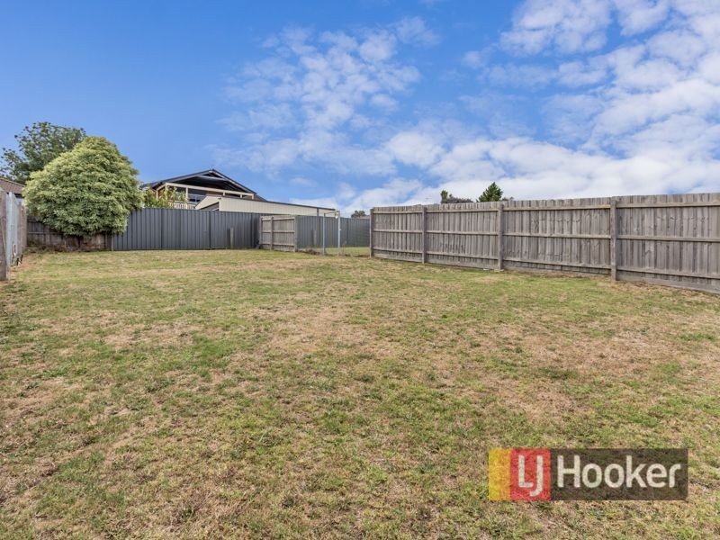 7/11 Renlik Court, Pakenham VIC 3810