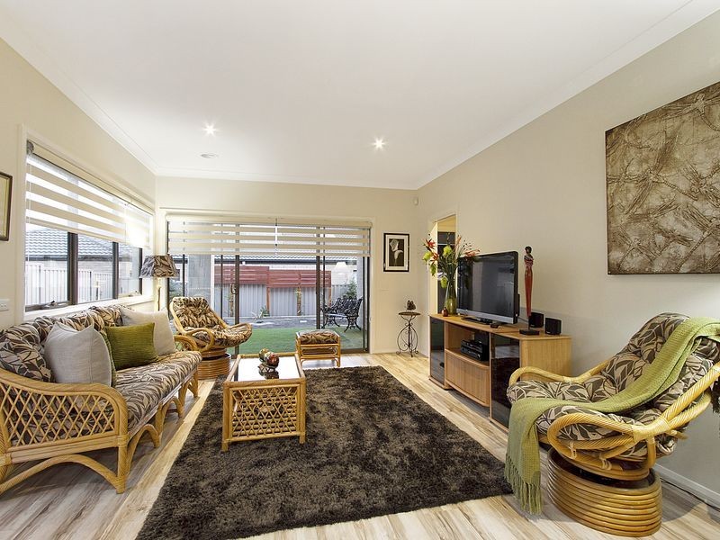 7 Hamish Avenue, Pakenham VIC 3810