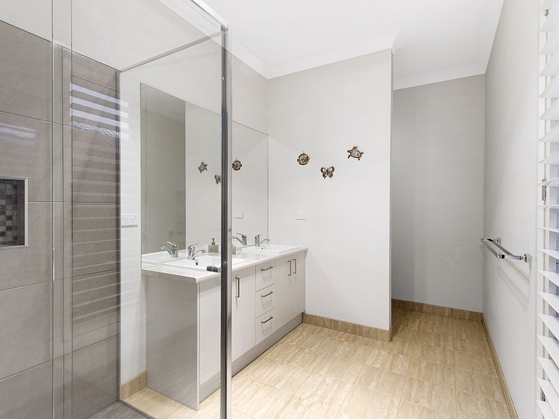 7 Hamish Avenue, Pakenham VIC 3810