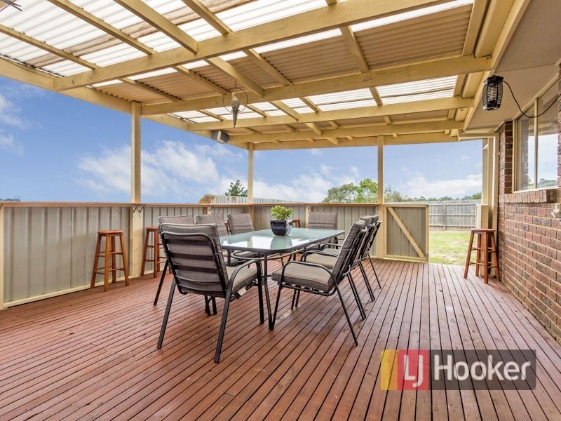 5 Breyleigh Drive, Pakenham VIC 3810