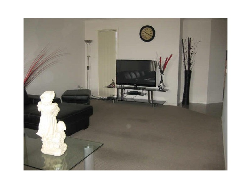 43 Pommel Street, Pakenham VIC 3810