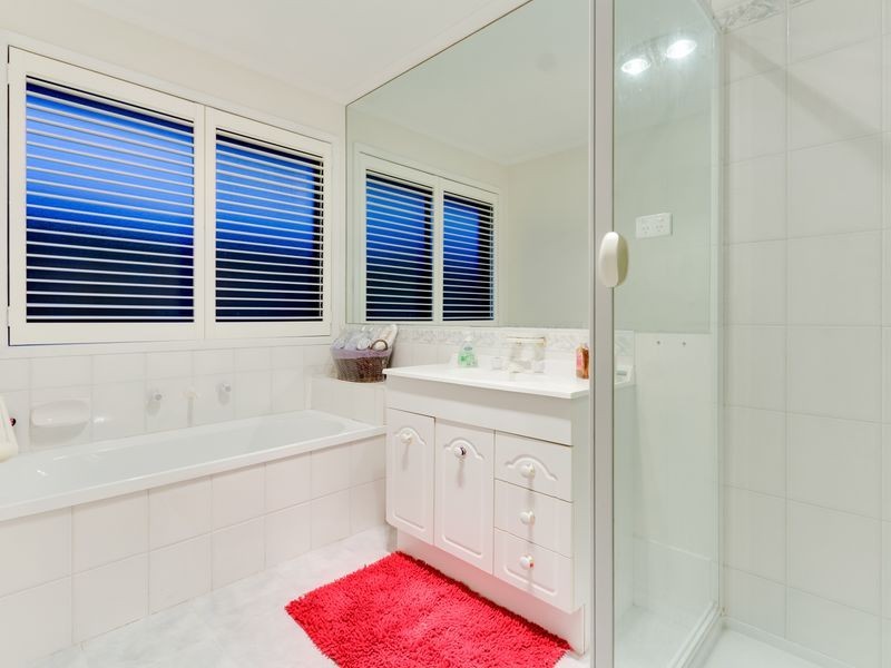 8 Benor Court, Pakenham VIC 3810