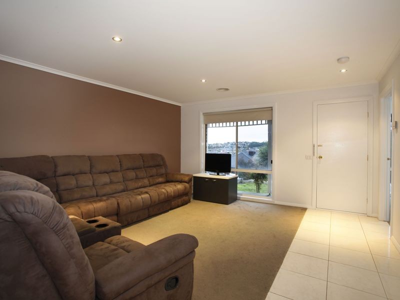 7 Yellow Gum Drive, Pakenham VIC 3810