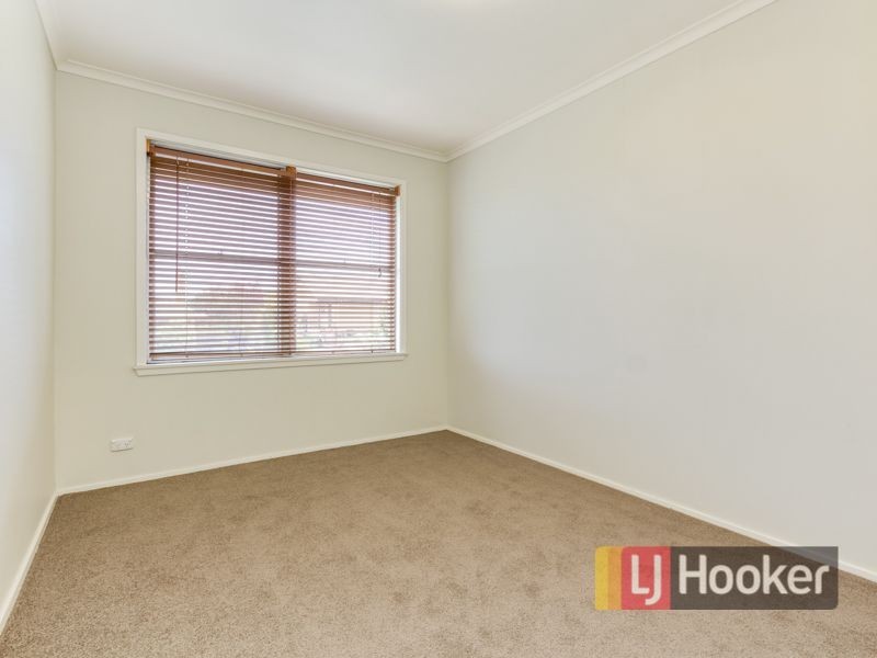 6 Deveney Street, Pakenham VIC 3810