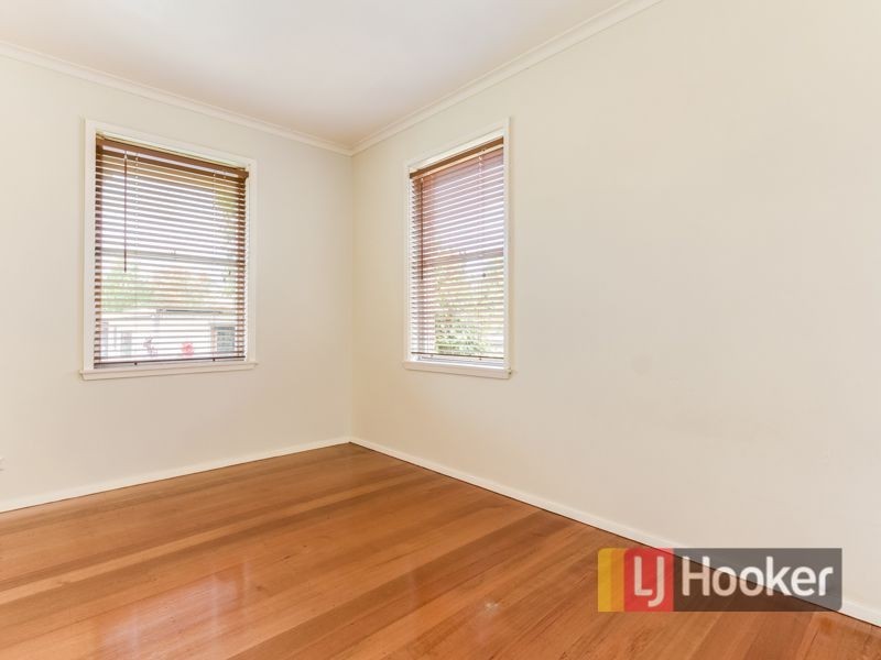 6 Deveney Street, Pakenham VIC 3810