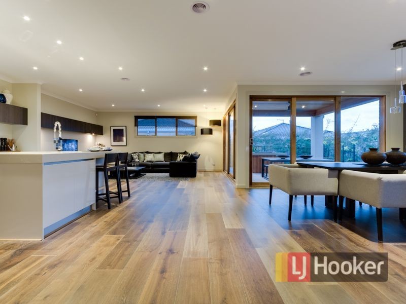 28 Grandvue Boulevard, Pakenham VIC 3810