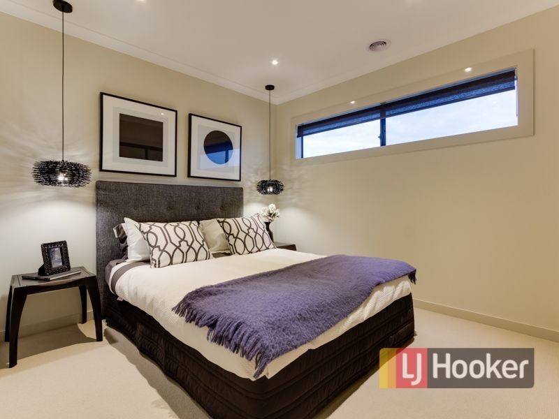 28 Grandvue Boulevard, Pakenham VIC 3810