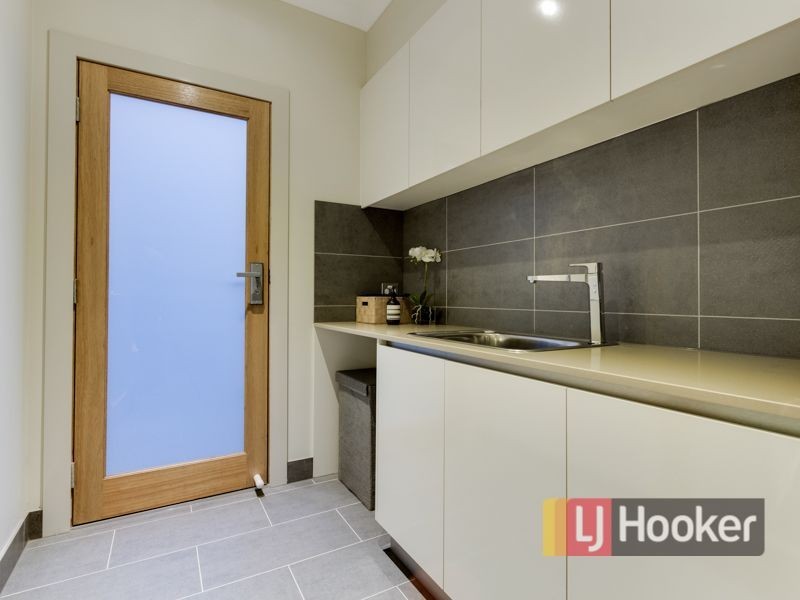 28 Grandvue Boulevard, Pakenham VIC 3810