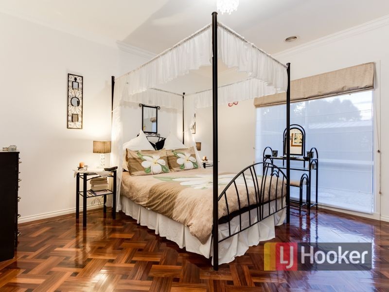 45 Stringy Bark Circuit, Pakenham VIC 3810