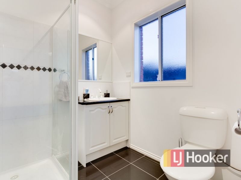 45 Stringy Bark Circuit, Pakenham VIC 3810