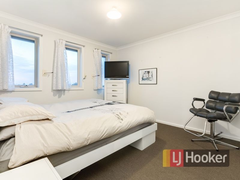 17 Tipperary Circuit, Pakenham VIC 3810