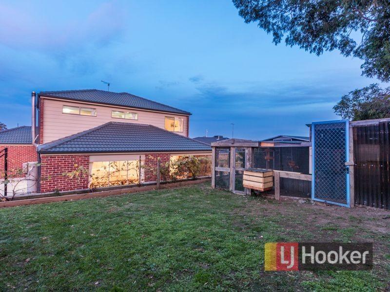 17 Tipperary Circuit, Pakenham VIC 3810