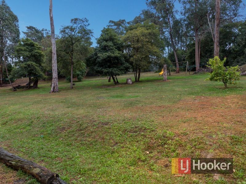 11 Mary Street, Bunyip VIC 3815