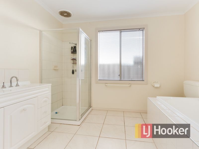 10 Jarrah Court, Pakenham VIC 3810