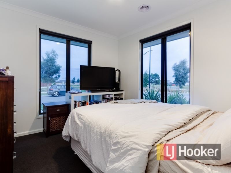 11 Verdant Avenue, Officer VIC 3809