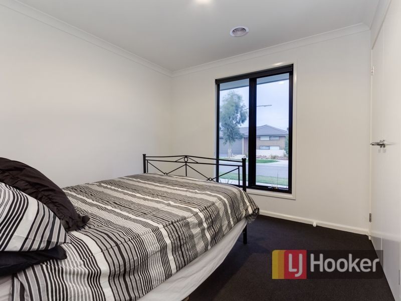 11 Verdant Avenue, Officer VIC 3809