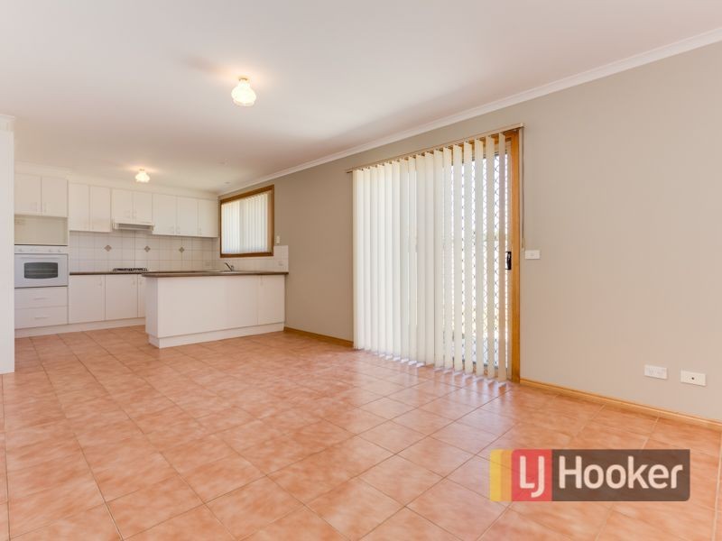1 Rossi Close, Pakenham VIC 3810