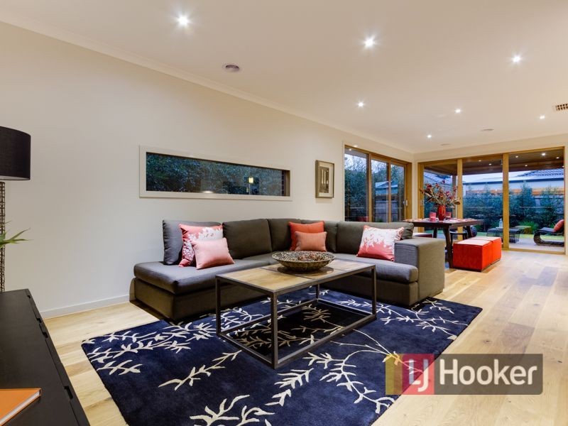 30 Grandvue Boulevard, Pakenham VIC 3810