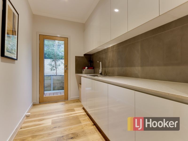 30 Grandvue Boulevard, Pakenham VIC 3810