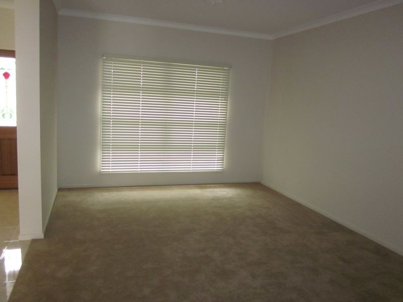 34 Flinders Park Drive, Officer VIC 3809