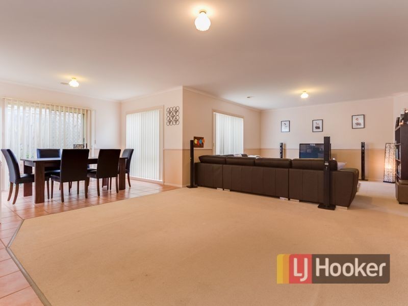 30 Ben Drive, Pakenham VIC 3810