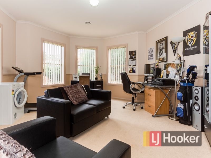 30 Ben Drive, Pakenham VIC 3810