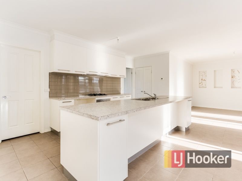 5 Isabella Court, Drouin VIC 3818