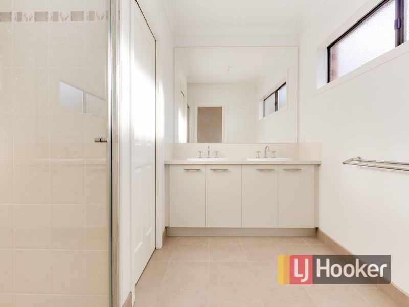 5 Isabella Court, Drouin VIC 3818