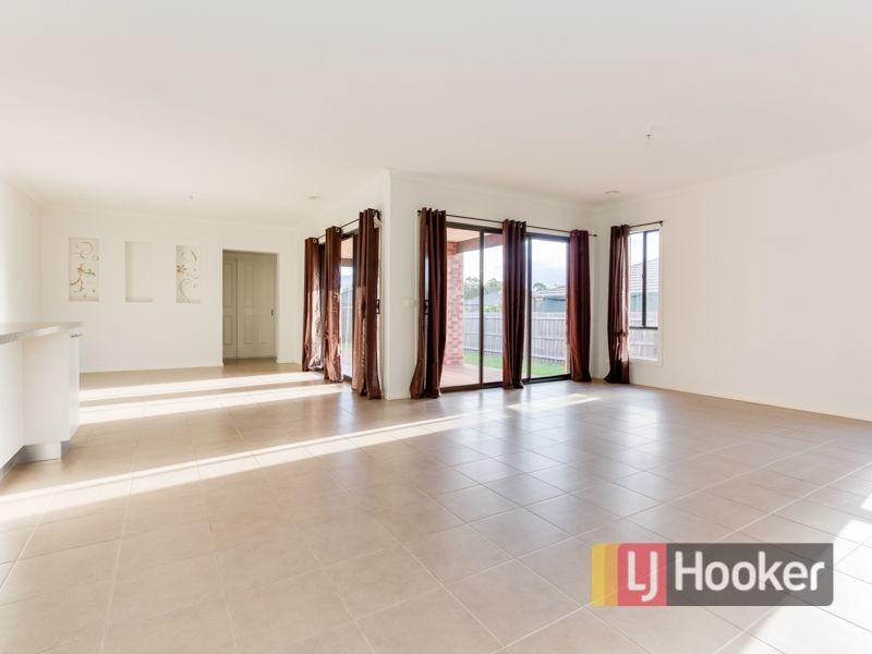 5 Isabella Court, Drouin VIC 3818