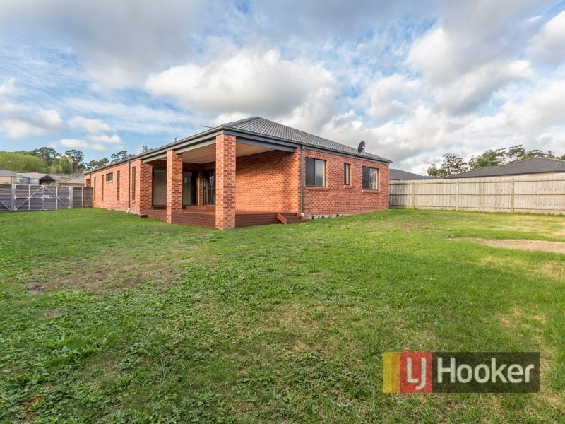 5 Isabella Court, Drouin VIC 3818