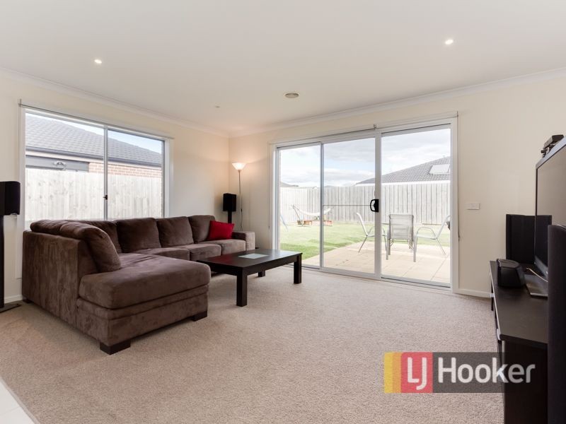 43 Belvedere Drive, Pakenham VIC 3810