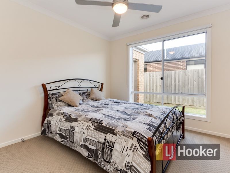 43 Belvedere Drive, Pakenham VIC 3810