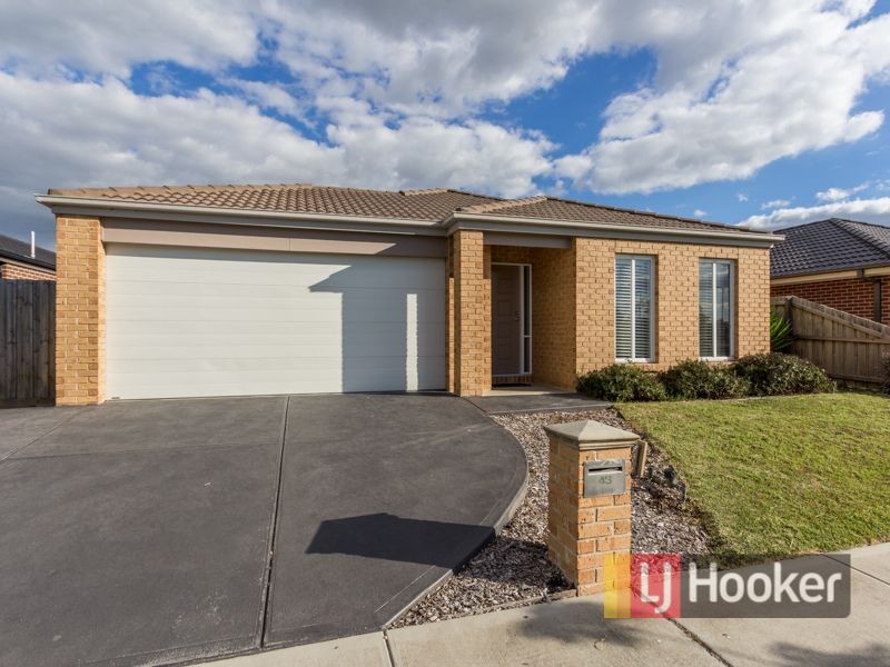 43 Belvedere Drive, Pakenham VIC 3810