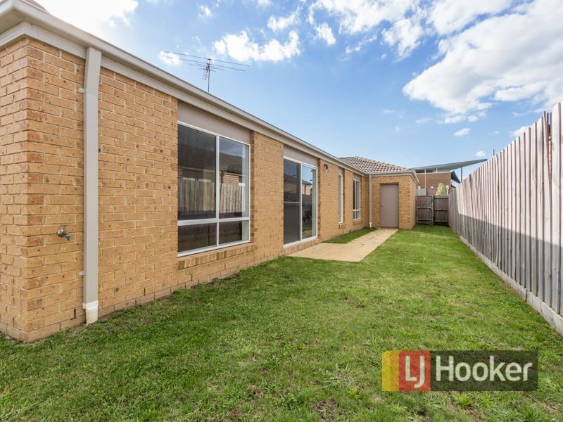 43 Belvedere Drive, Pakenham VIC 3810