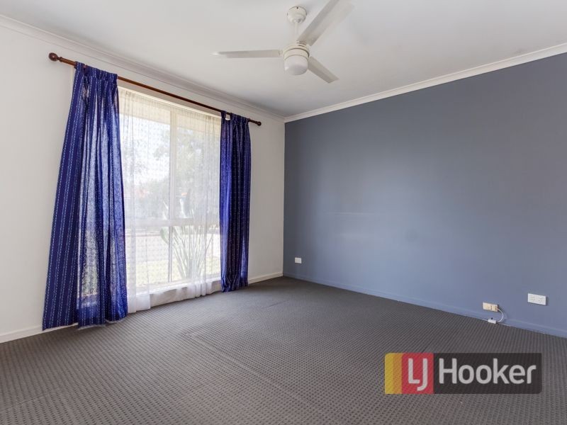 43 Simon Drive, Pakenham VIC 3810