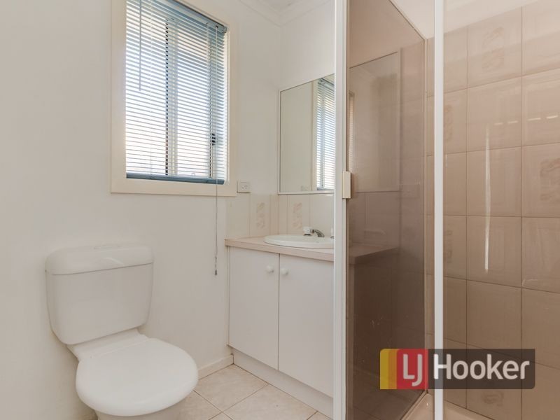 43 Simon Drive, Pakenham VIC 3810