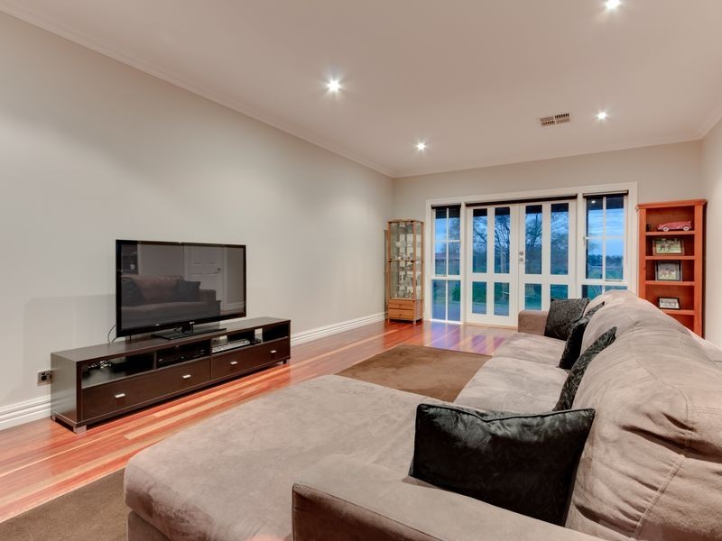 224 Fourteen Mile Road, Garfield VIC 3814