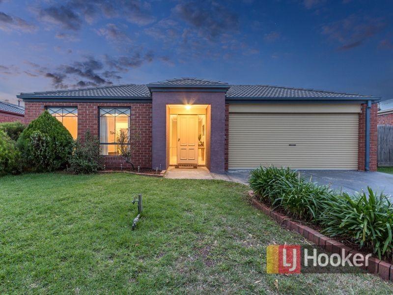 33 Thornbill Circuit, Pakenham VIC 3810