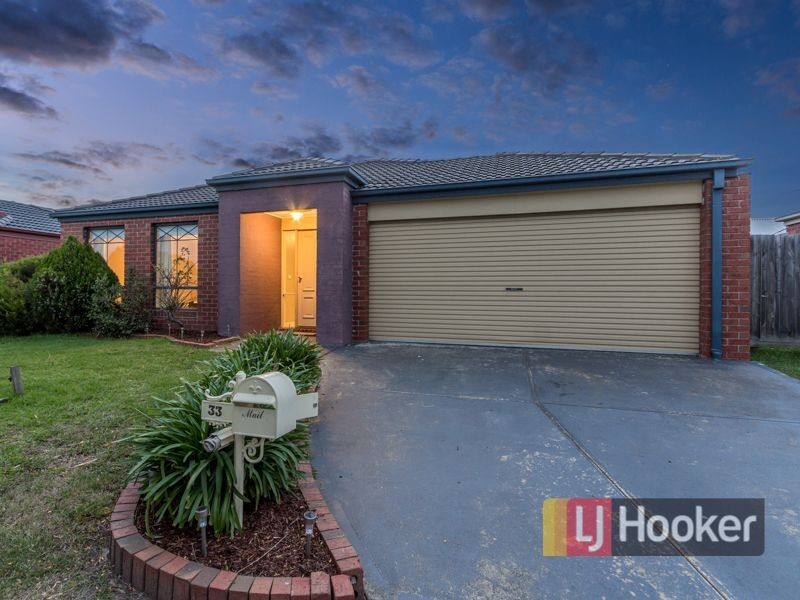 33 Thornbill Circuit, Pakenham VIC 3810