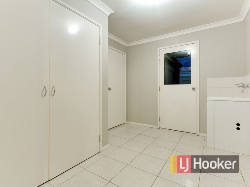 76 Oaklands Way, Pakenham VIC 3810