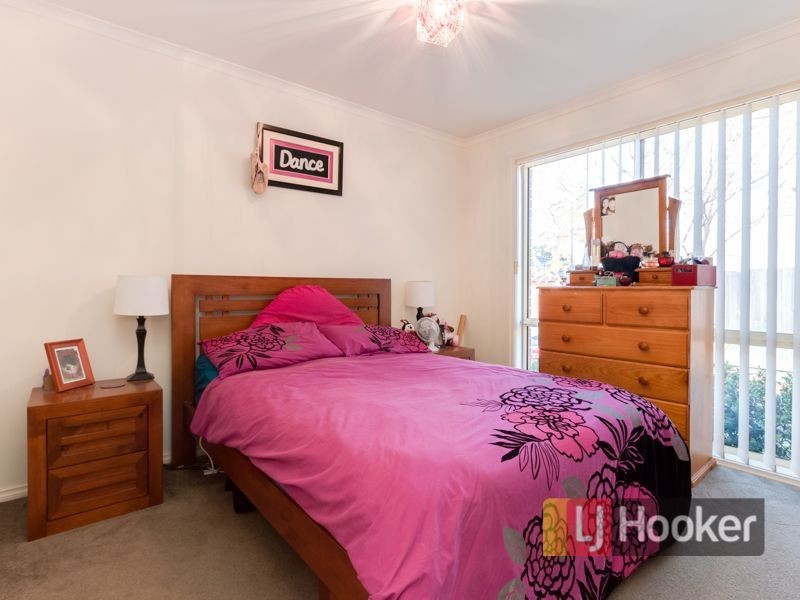 3/3 Hale Place, Pakenham VIC 3810