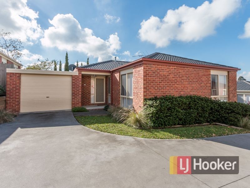 3/3 Hale Place, Pakenham VIC 3810