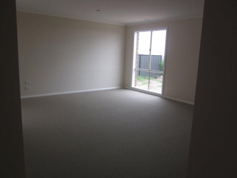 58 (Lot 529) Windermere Boulevard, Pakenham VIC 3810