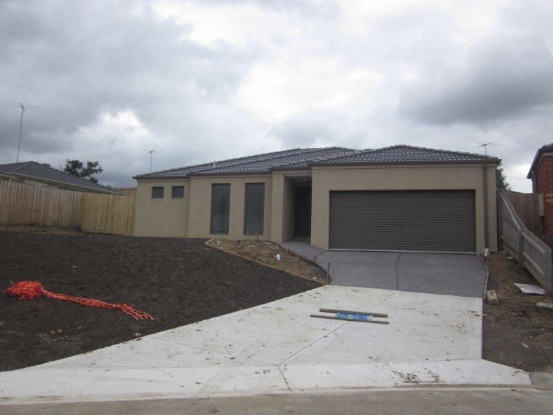 53 Leigh Drive, Pakenham VIC 3810