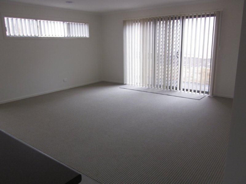 53 Leigh Drive, Pakenham VIC 3810