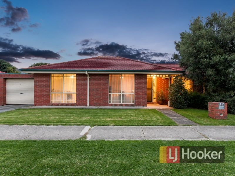 1/83 Racecourse Road, Pakenham VIC 3810