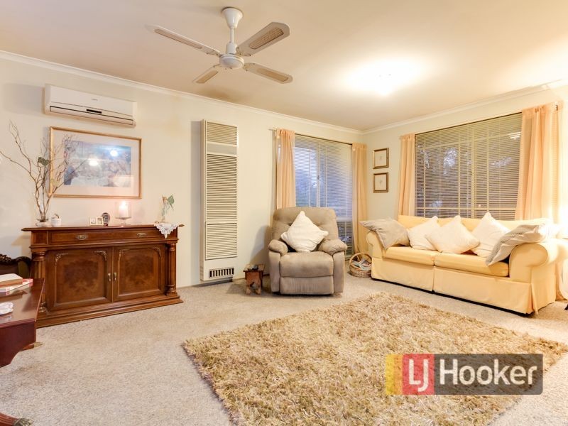 1/83 Racecourse Road, Pakenham VIC 3810