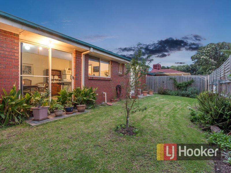 1/83 Racecourse Road, Pakenham VIC 3810