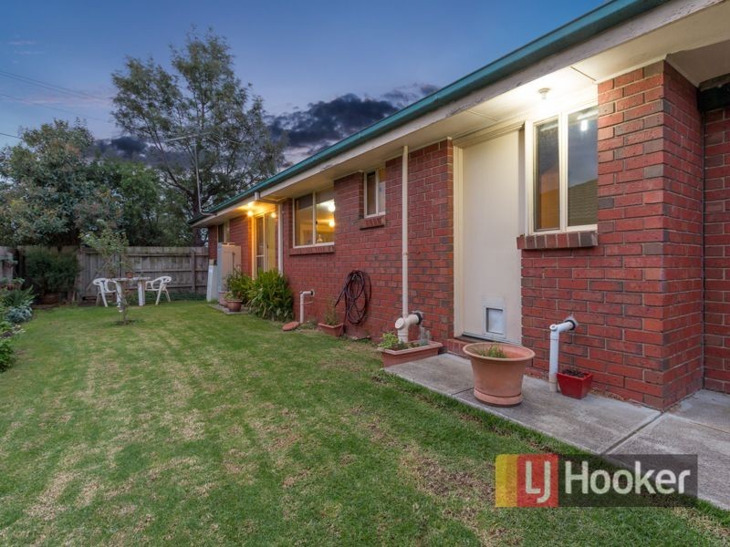 1/83 Racecourse Road, Pakenham VIC 3810
